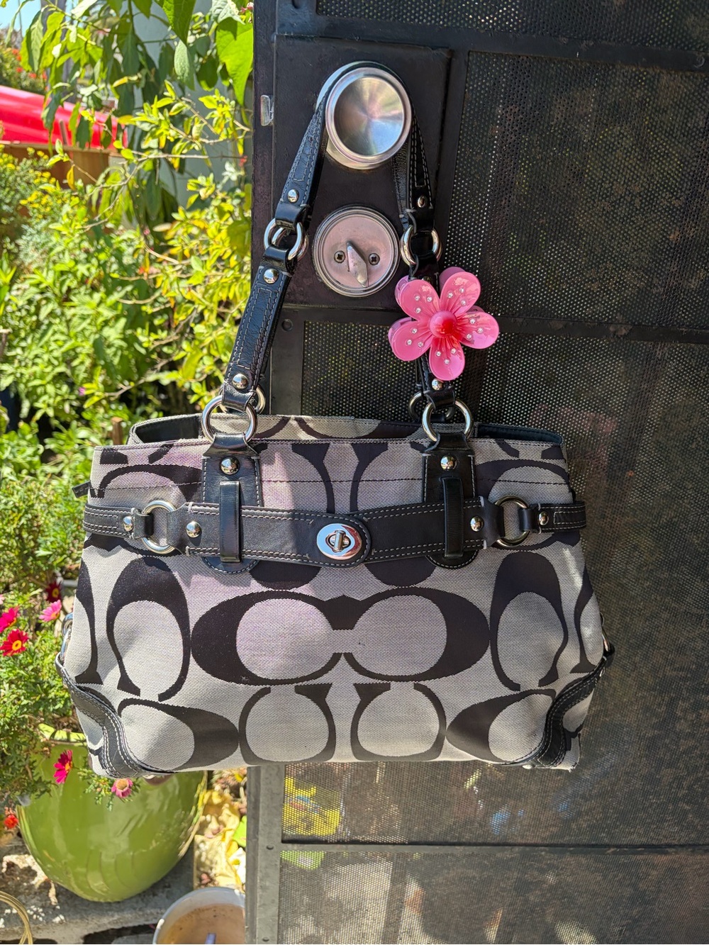 Gorgeous Y2k large Coach Carly monogram satchel bag